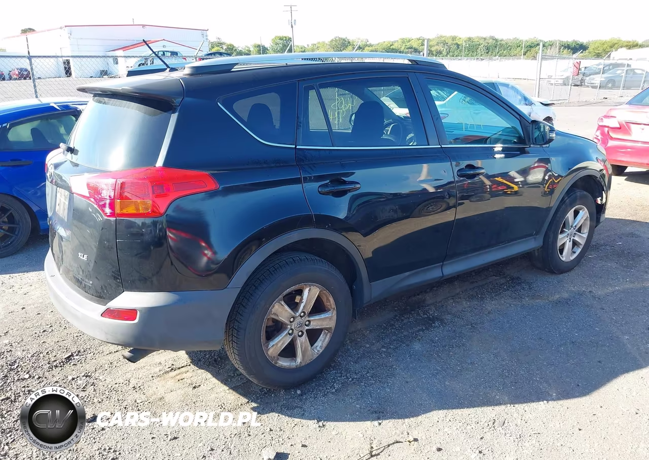 2013 Toyota Rav4 Xle VIN:2T3WFREV5DW028041 - 4