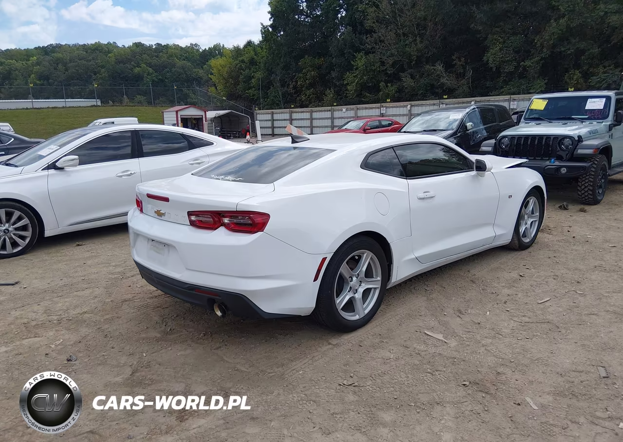 2021 Chevrolet Camaro Rwd 1Lt VIN:1G1FB1RSXM0102368 - 4