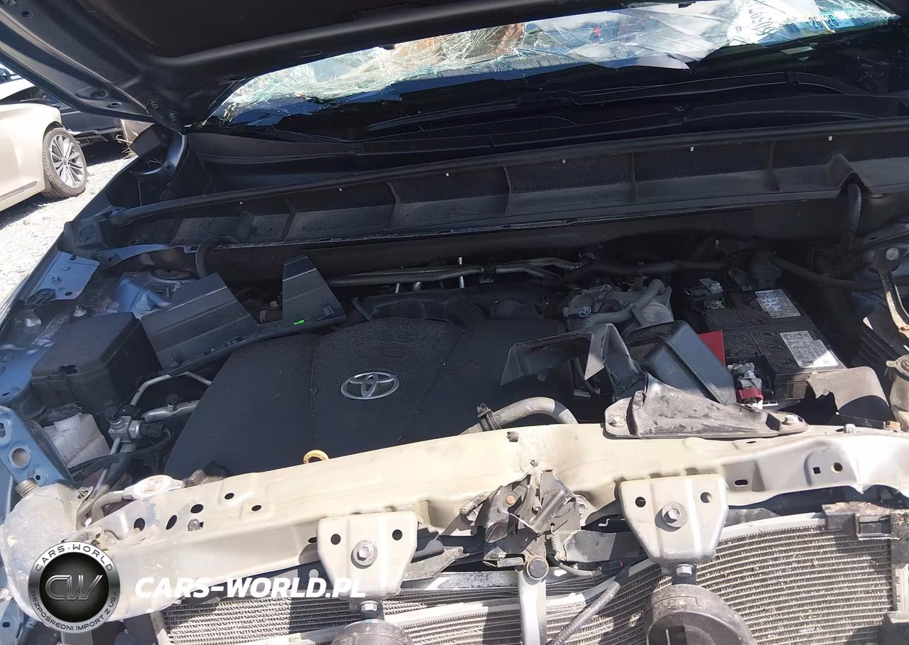 2022 Toyota Highlander Platinum VIN:5TDFZRBH3NS211737 - 10