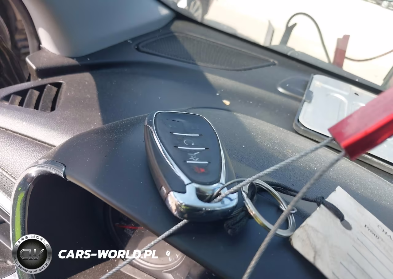 2020 Chevrolet Equinox Premier VIN:2GNAXXEV7L6104016 - 11