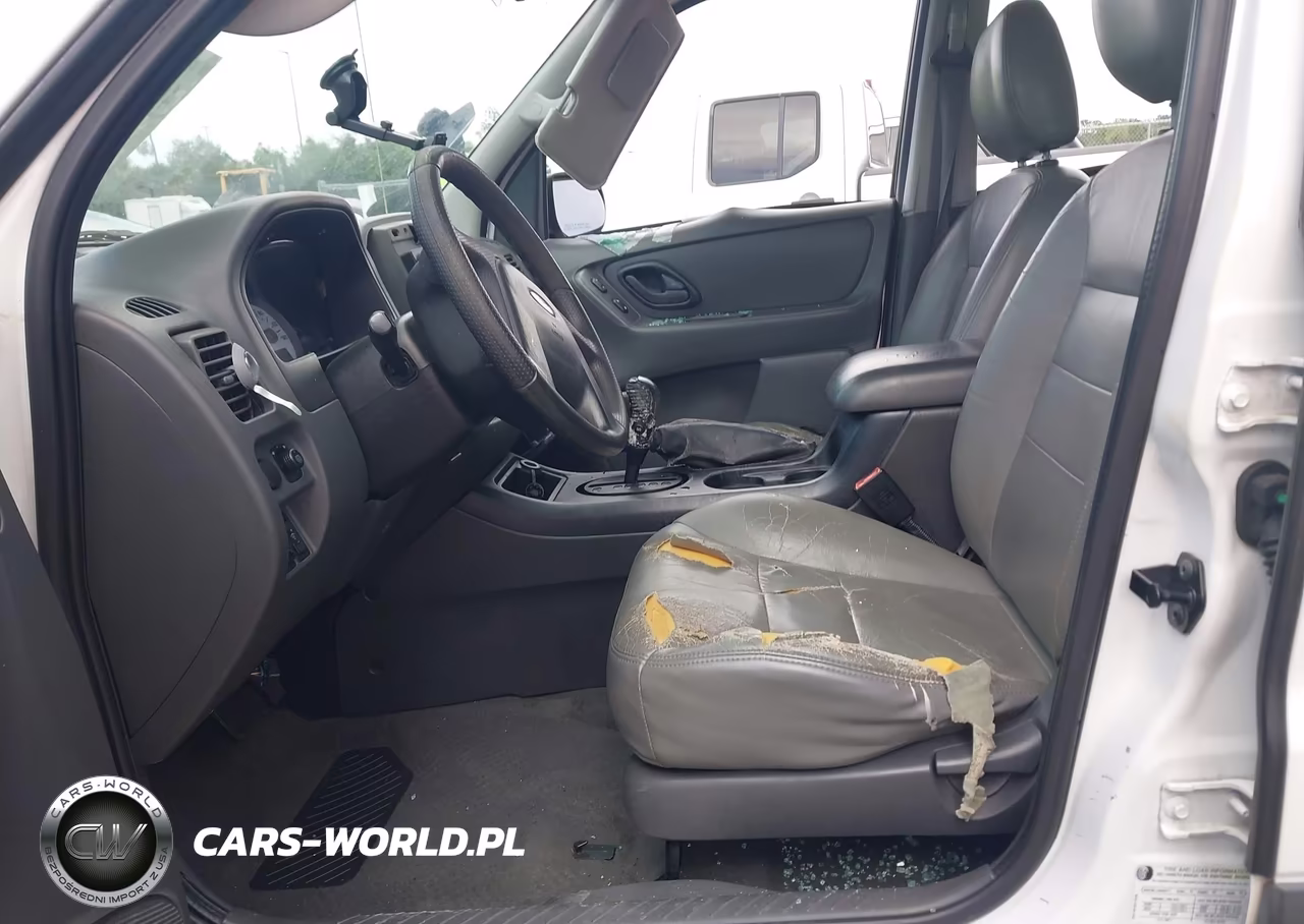 2005 Ford Escape Xls VIN:1FMYU02Z85KA08955 - 5