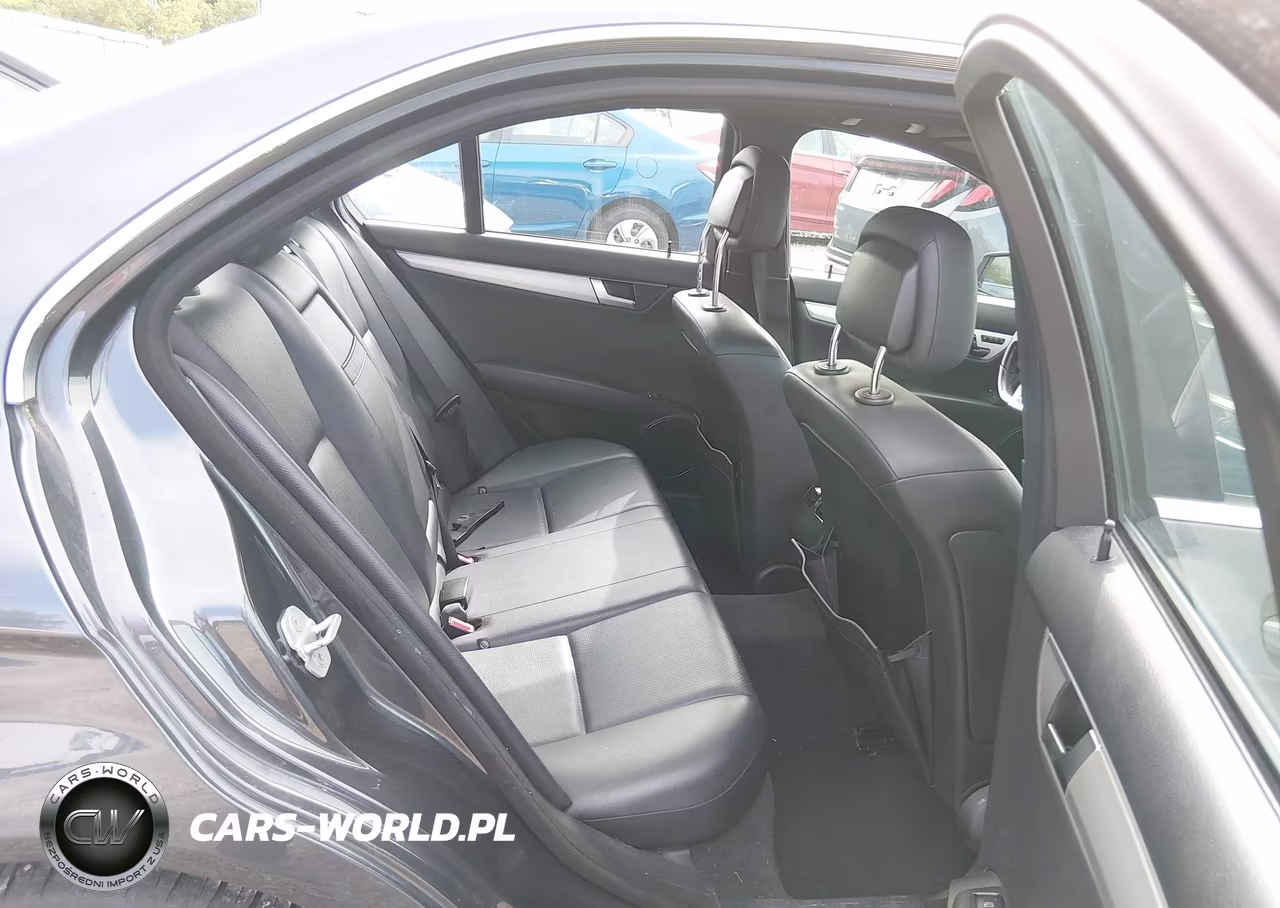 2013 Mercedes-Benz C 300 Sport 4Matic VIN:WDDGF8AB1DG111249 - 8