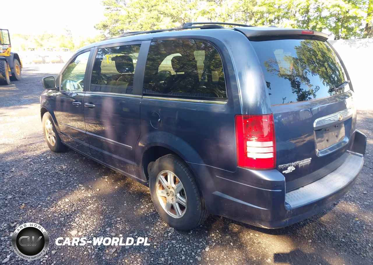 2008 Chrysler Town & Country Touring VIN:2A8HR54P48R107737 - 3