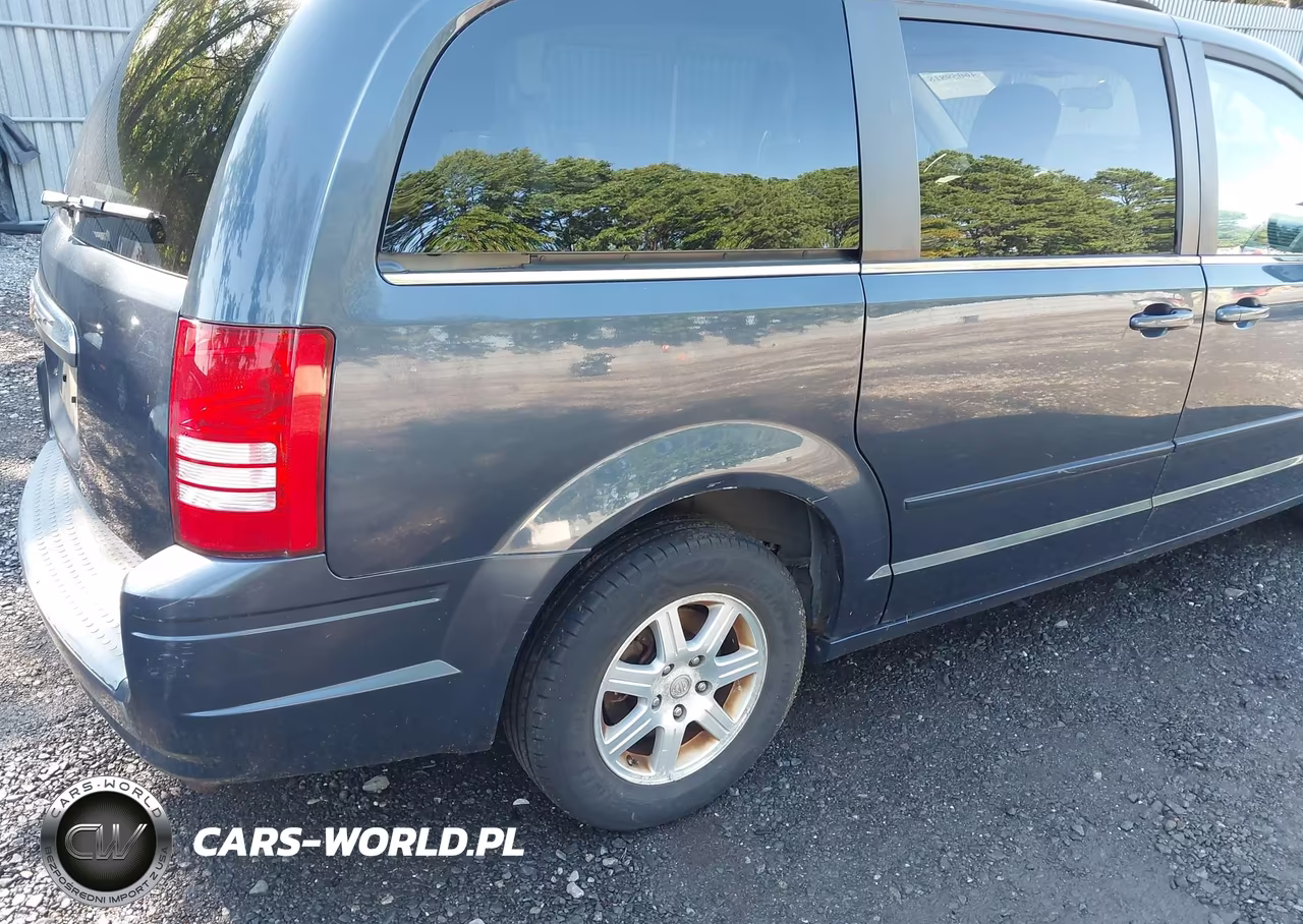 2008 Chrysler Town & Country Touring VIN:2A8HR54P48R107737 - 6