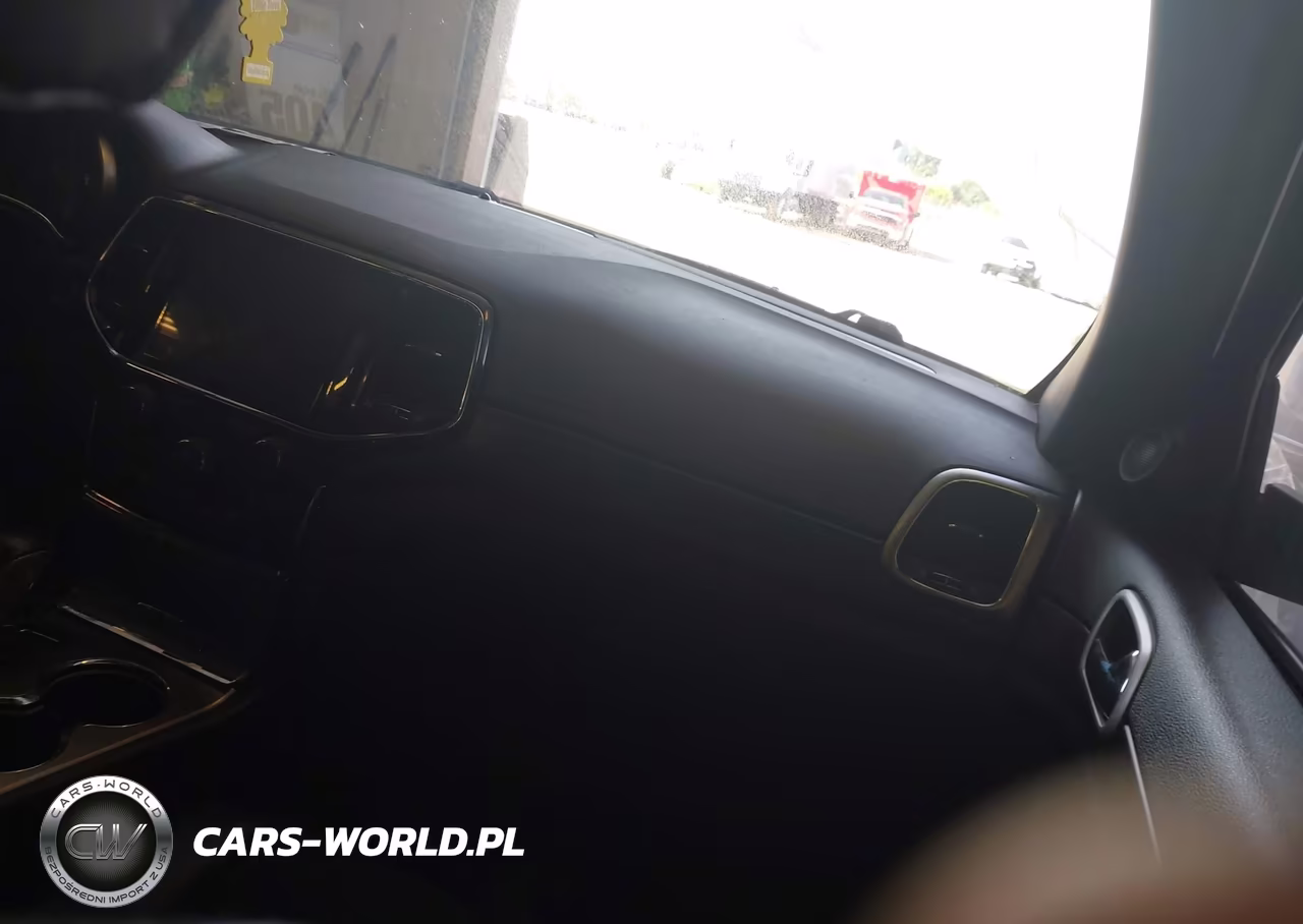 2020 Jeep Grand Cherokee Altitude VIN:1C4RJFAG8LC188692 - 5