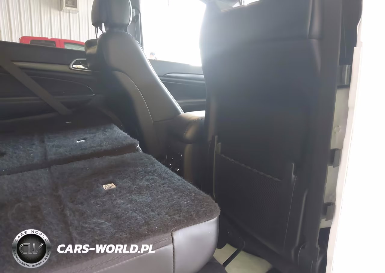 2020 Jeep Grand Cherokee Altitude VIN:1C4RJFAG8LC188692 - 8