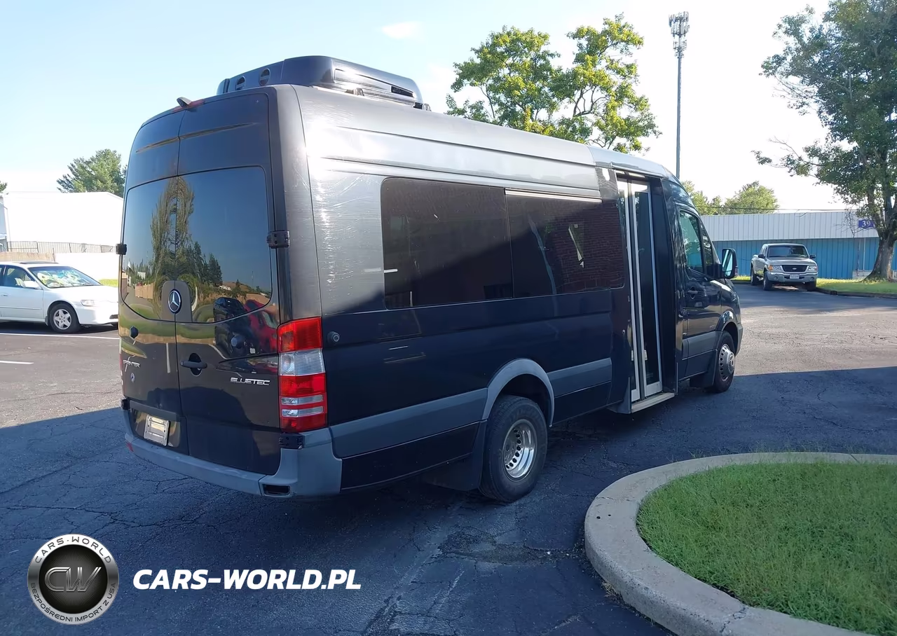 2015 Mercedes-Benz Sprinter 3500 VIN:WDAPF4CC2F5973745 - 4