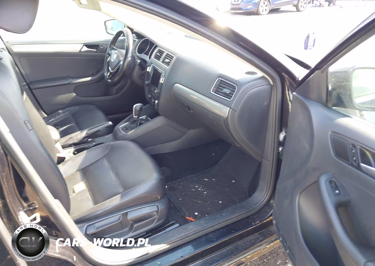 2018 Volkswagen Jetta 1.4T Se-1.4T Wolfsburg Edition VIN:3VWDB7AJ4JM263891 - 5