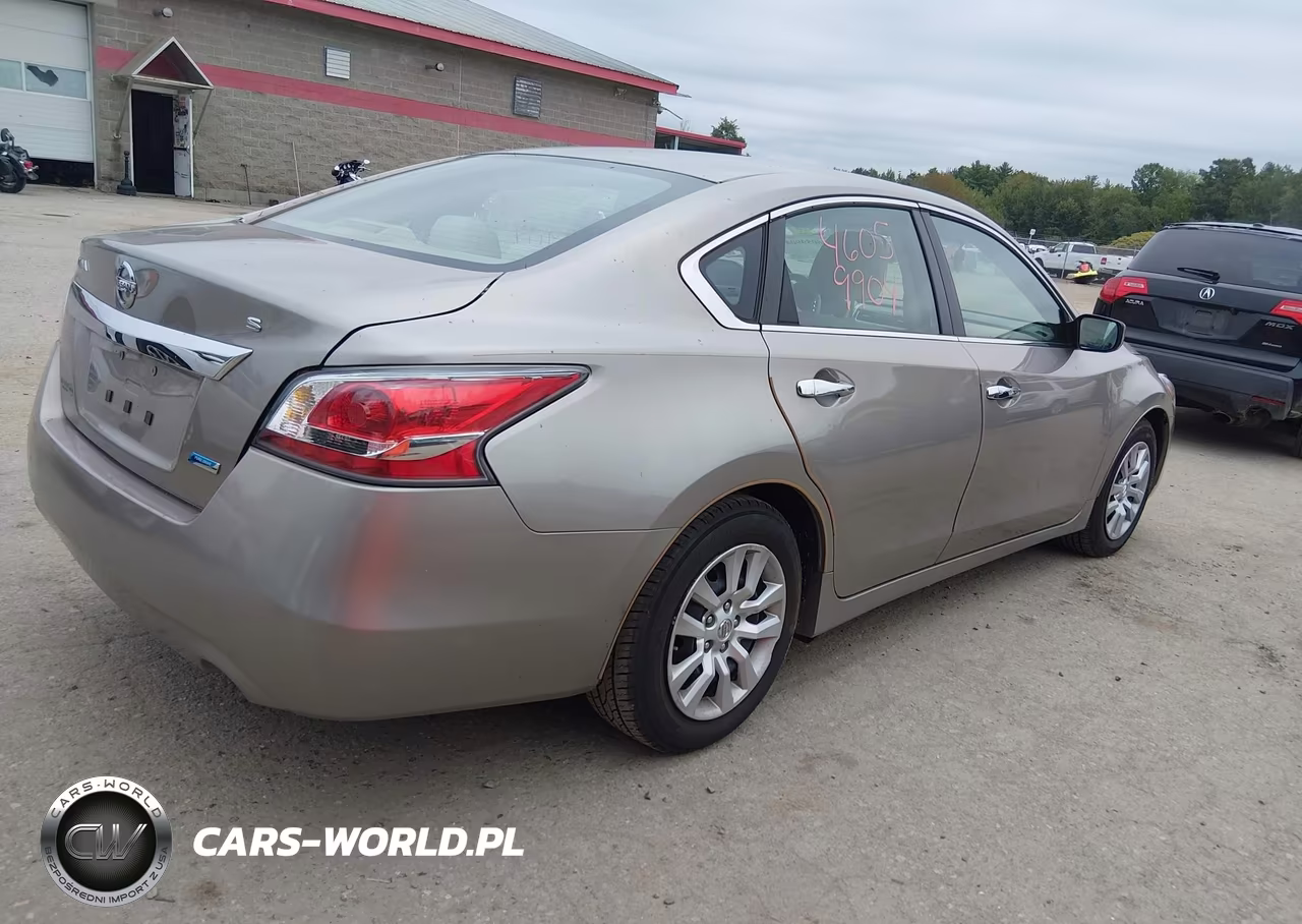 2014 Nissan Altima 2.5 S VIN:1N4AL3AP5EC147614 - 4