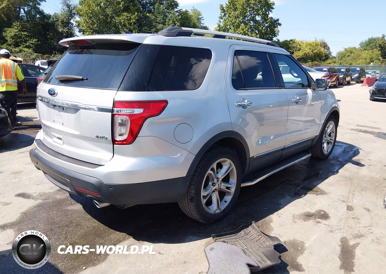 2014 Ford Explorer Limited VIN:1FM5K8F80EGC49100 - 4