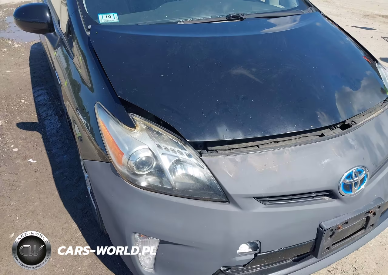 2014 Toyota Prius Two VIN:JTDKN3DU6E0357554 - 6