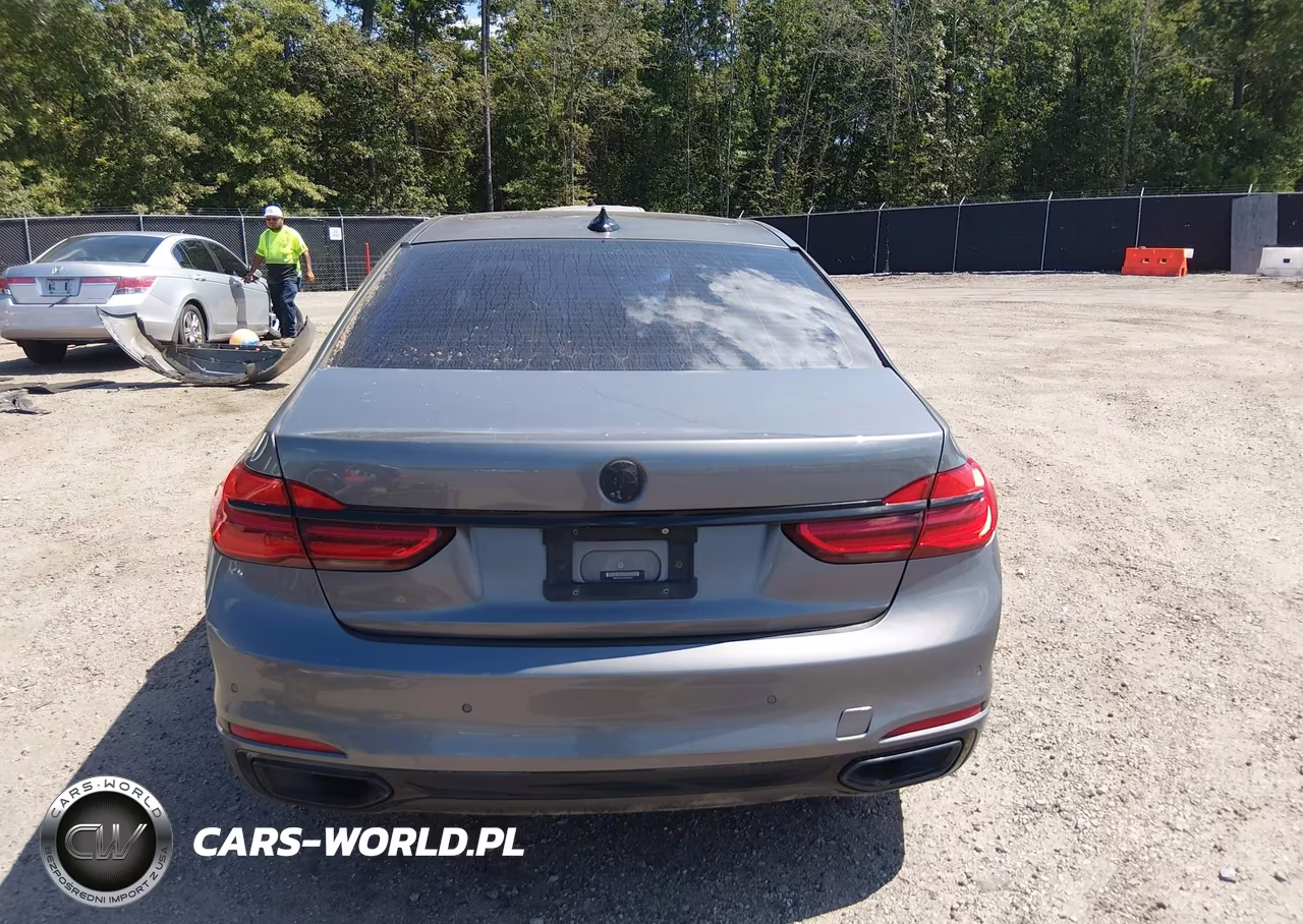 2016 BMW 740I VIN:WBA7E2C57GG504630 - 16