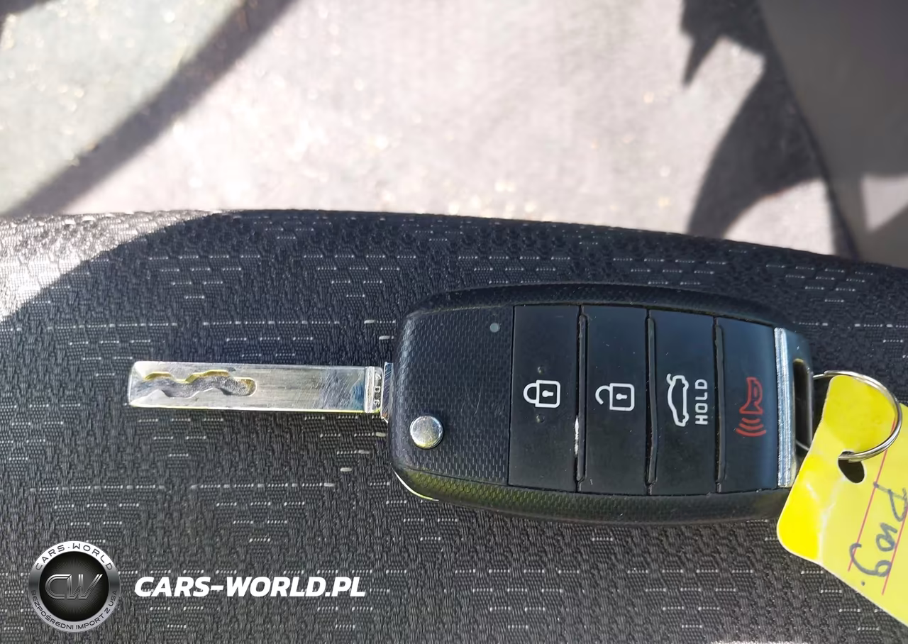 2018 Kia Rio S VIN:3KPA24AB0JE114286 - 11