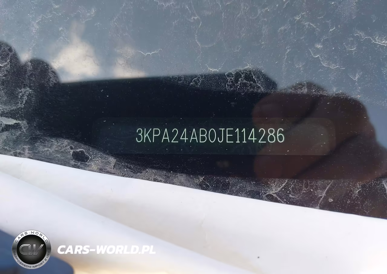 2018 Kia Rio S VIN:3KPA24AB0JE114286 - 9