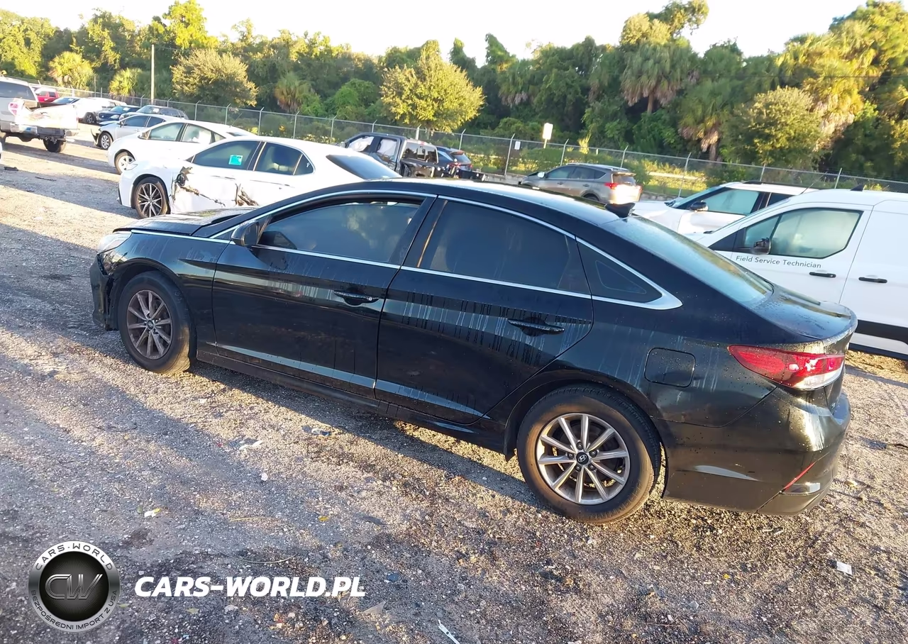 2018 Hyundai Sonata Se VIN:5NPE24AF7JH653035 - 3