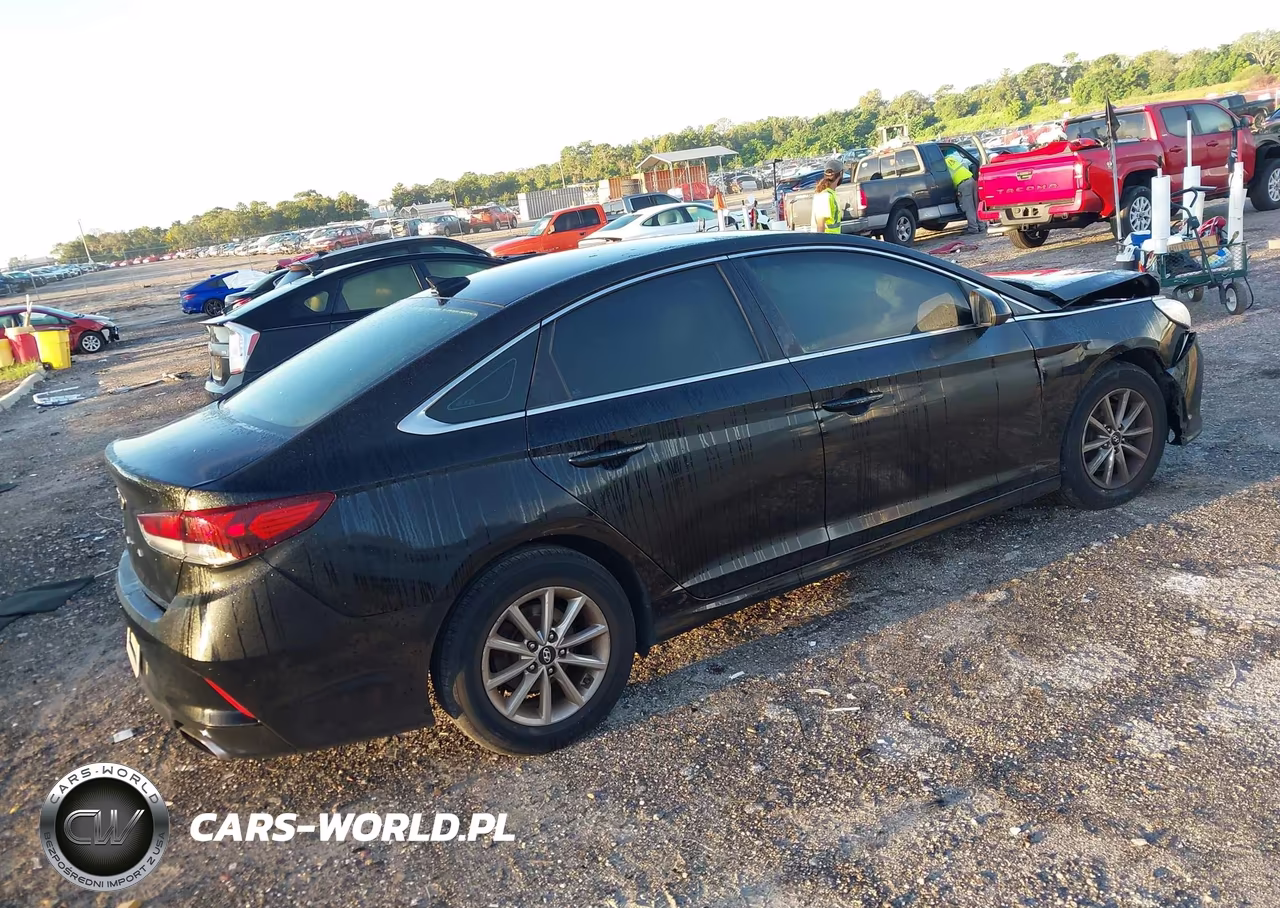 2018 Hyundai Sonata Se VIN:5NPE24AF7JH653035 - 4