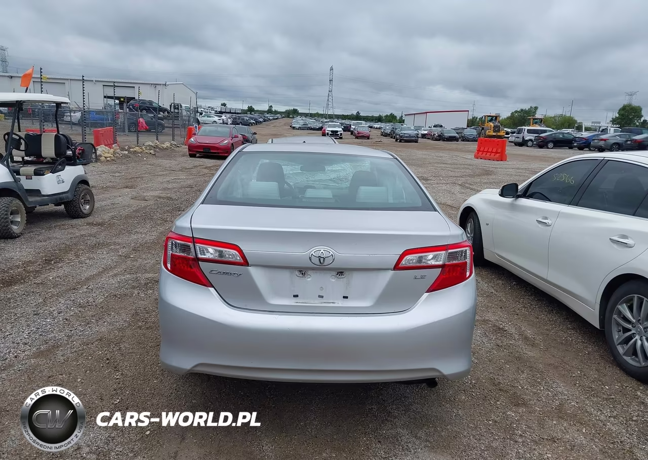 2013 Toyota Camry Le VIN:4T4BF1FK6DR283817 - 16