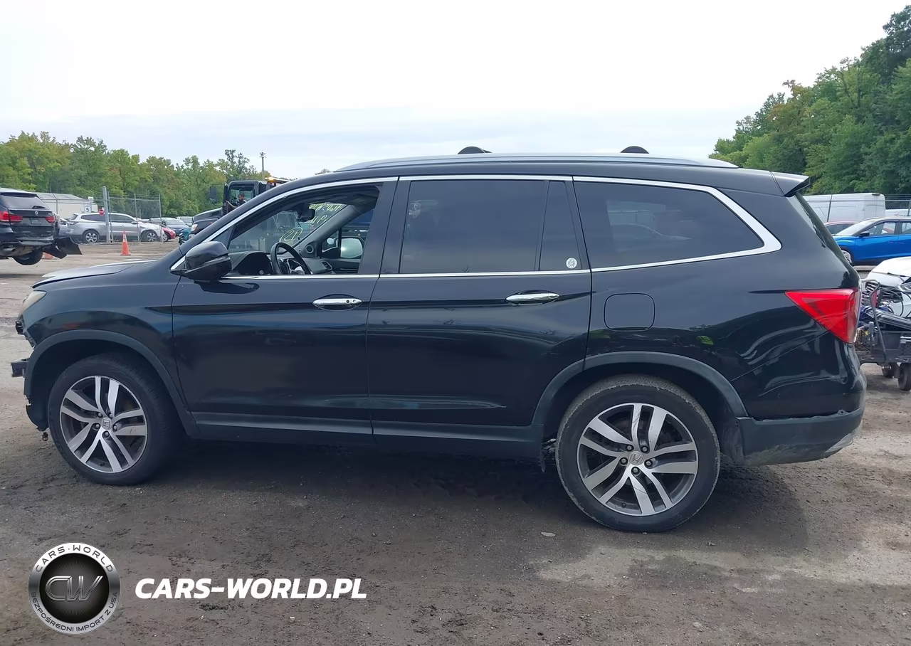 2016 Honda Pilot Touring VIN:5FNYF6H97GB100177 - 13