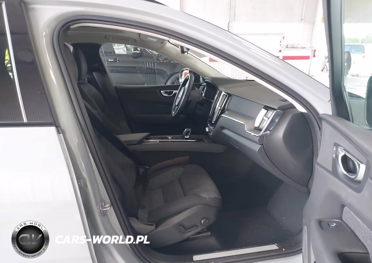 2025 Volvo Xc60 B5 Core VIN:YV4M12RJ5S1178633 - 5