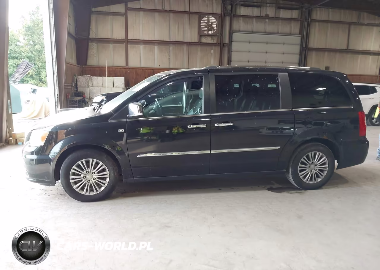 2014 Chrysler Town & Country Touring-L 30Th Anniversary VIN:2C4RC1CG4ER463866 - 14