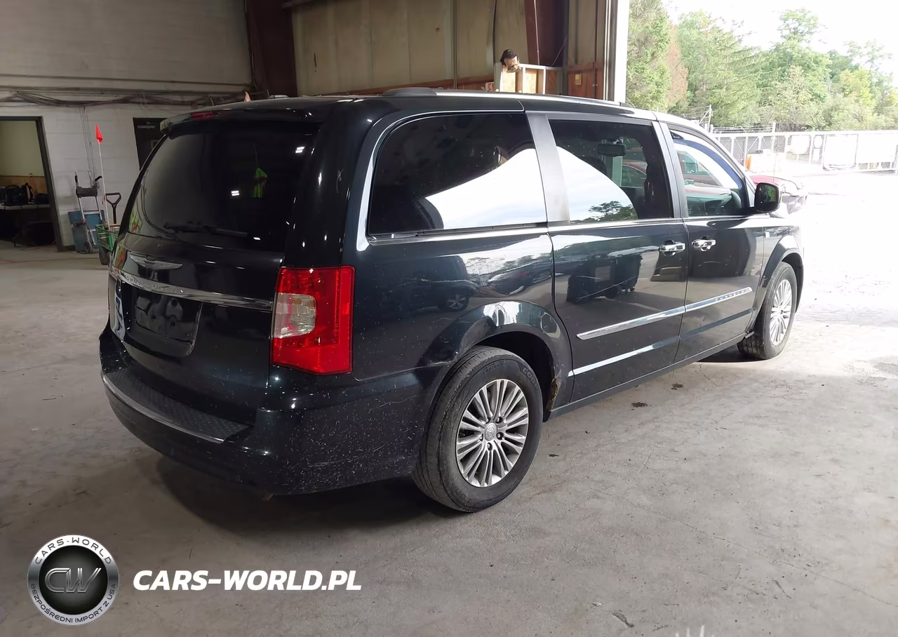 2014 Chrysler Town & Country Touring-L 30Th Anniversary VIN:2C4RC1CG4ER463866 - 4