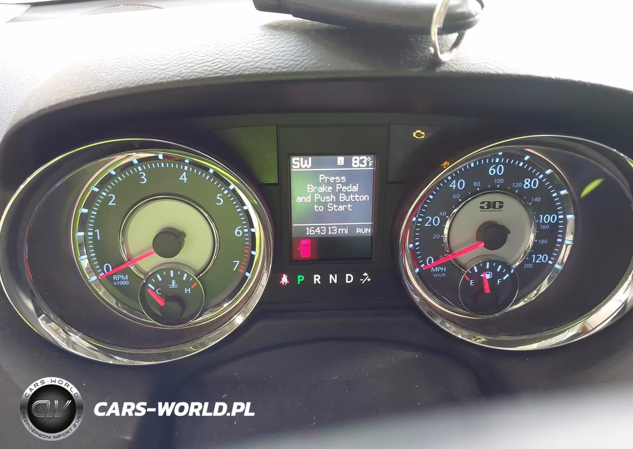2014 Chrysler Town & Country Touring-L 30Th Anniversary VIN:2C4RC1CG4ER463866 - 7
