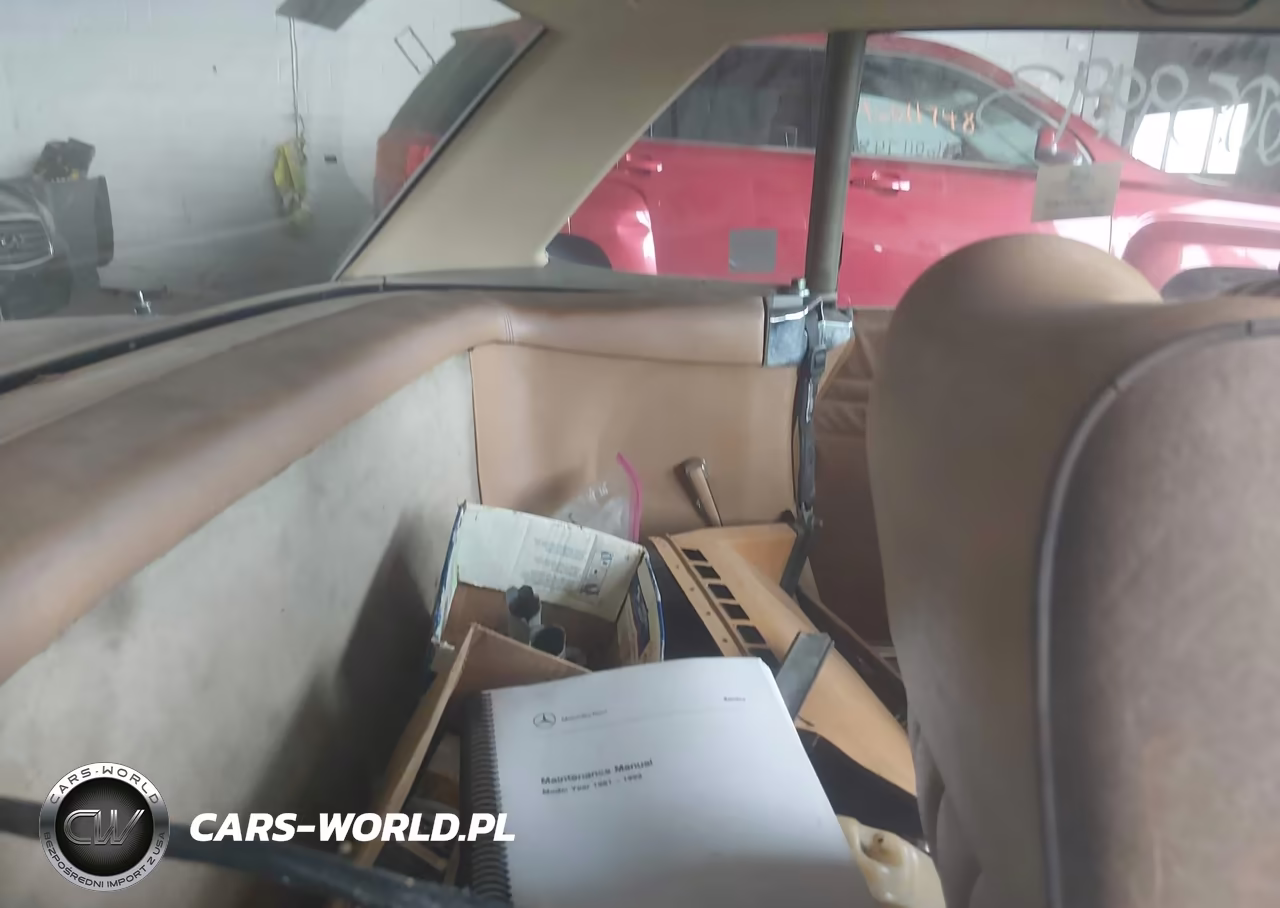 1983 Mercedes-Benz 380 Sl VIN:WDBBA45A9DB025907 - 8