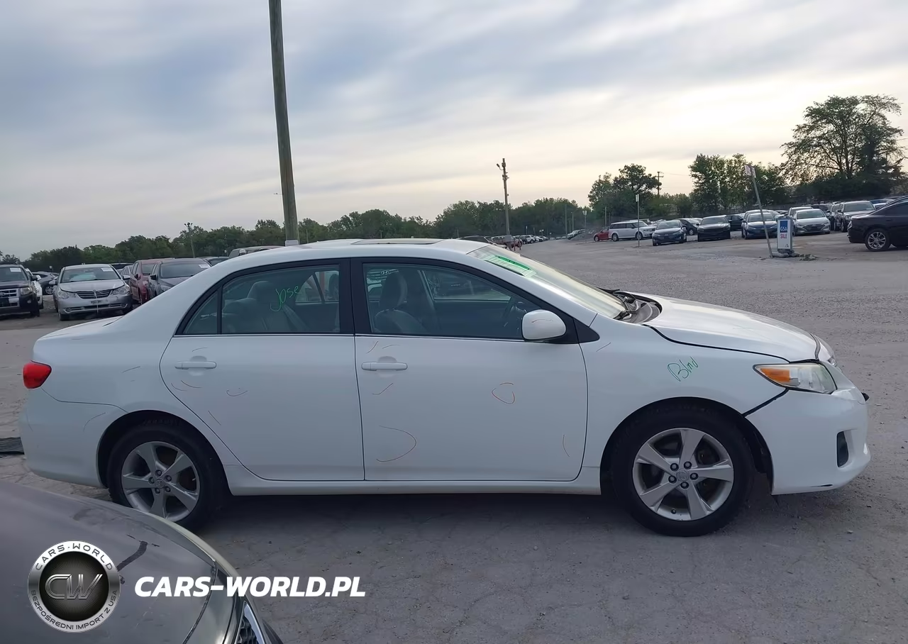 2013 Toyota Corolla Le VIN:5YFBU4EE2DP096055 - 12