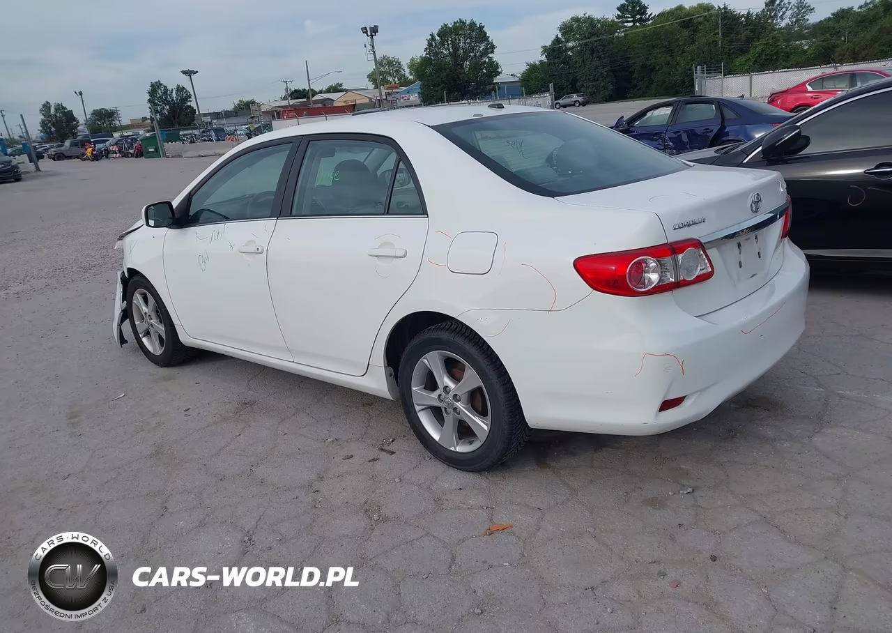2013 Toyota Corolla Le VIN:5YFBU4EE2DP096055 - 3