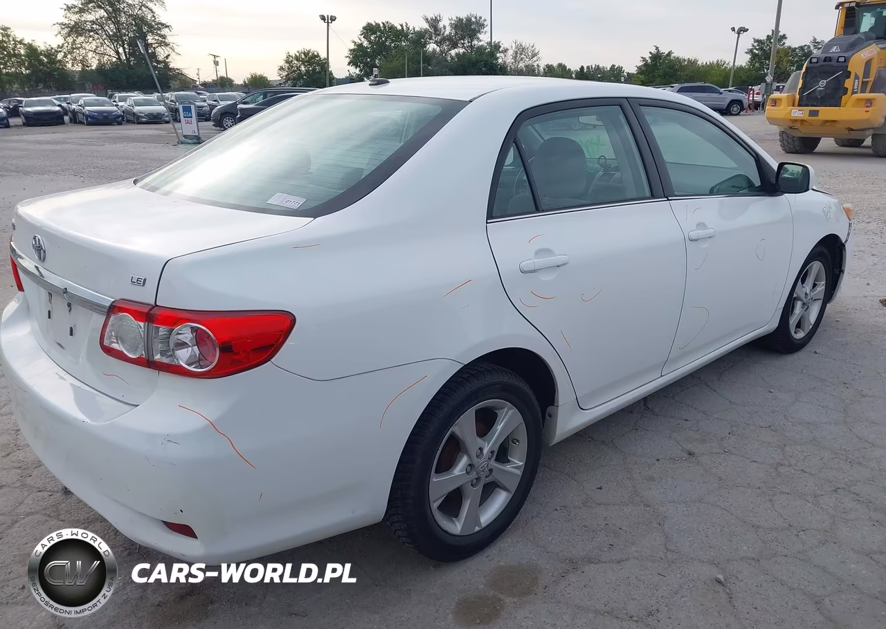 2013 Toyota Corolla Le VIN:5YFBU4EE2DP096055 - 4