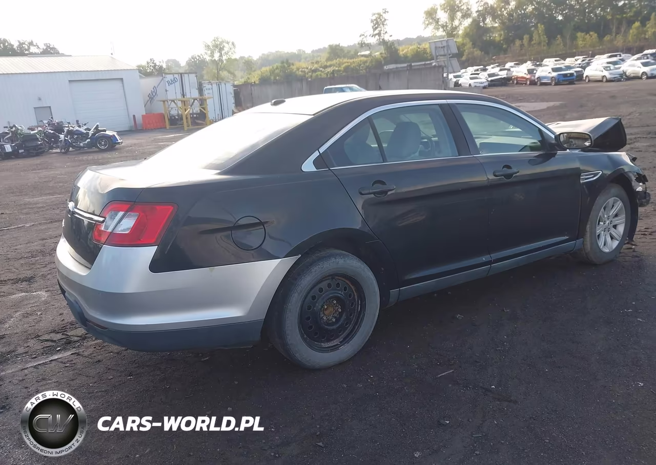 2010 Ford Taurus Se VIN:1FAHP2DW4AG128099 - 4