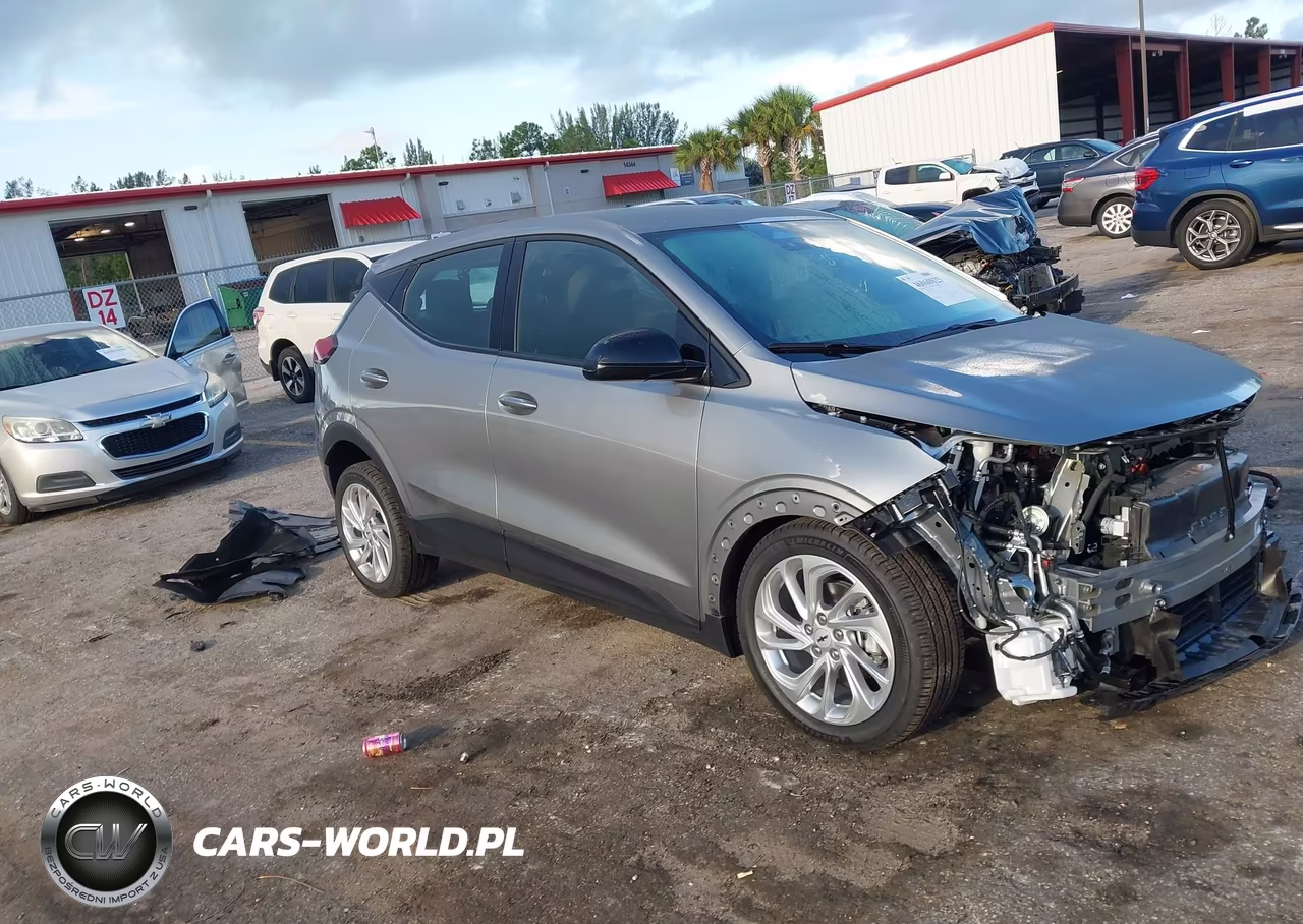 2027 Chevrolet Bolt Lt Fwd – zdjęcie 1 z 21