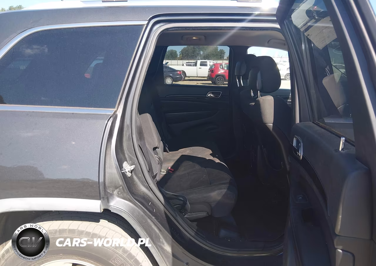 2011 Jeep Grand Cherokee Laredo VIN:1J4RS4GG3BC579587 - 8