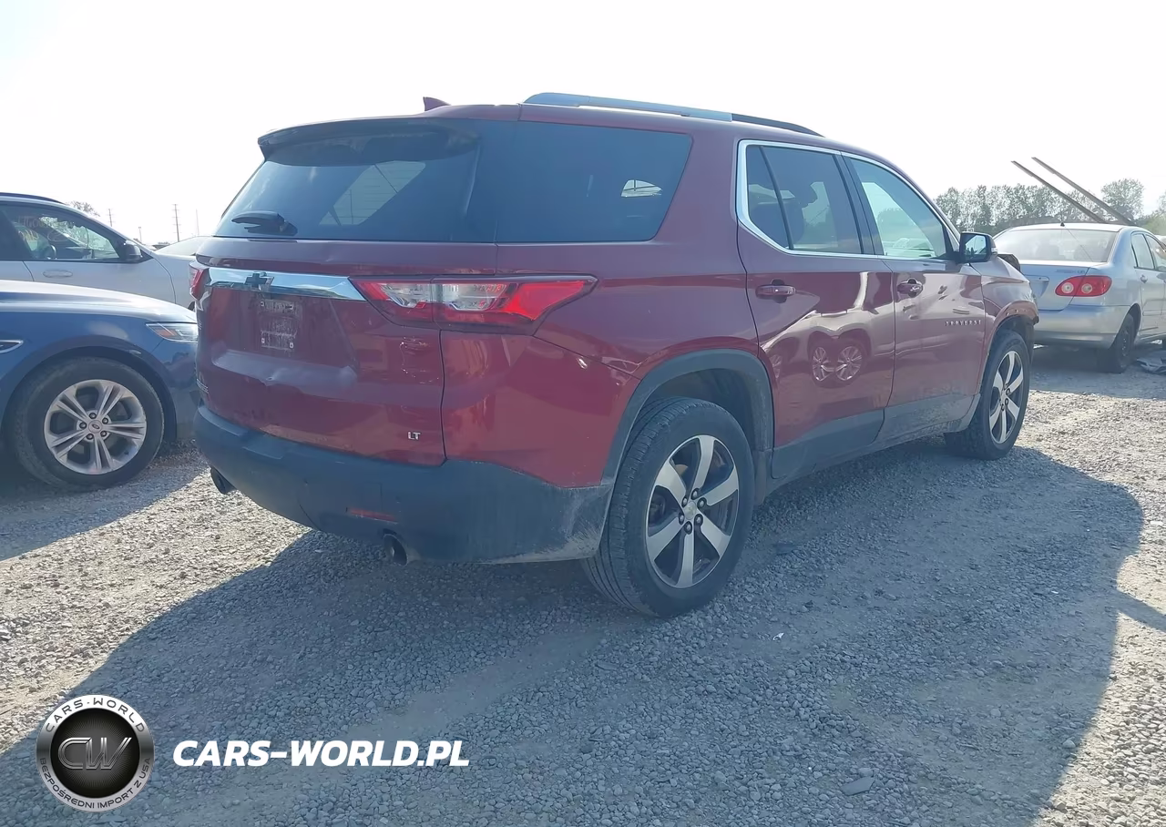 2018 Chevrolet Traverse Lt VIN:1GNERHKW1JJ143697 - 4