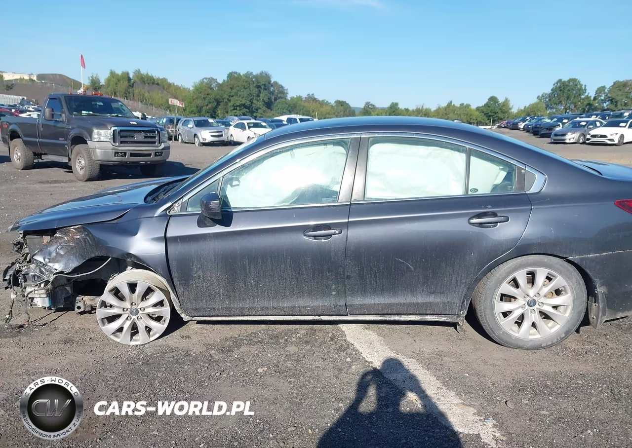 2015 Subaru Legacy 2.5I Premium VIN:4S3BNAC6XF3023714 - 14