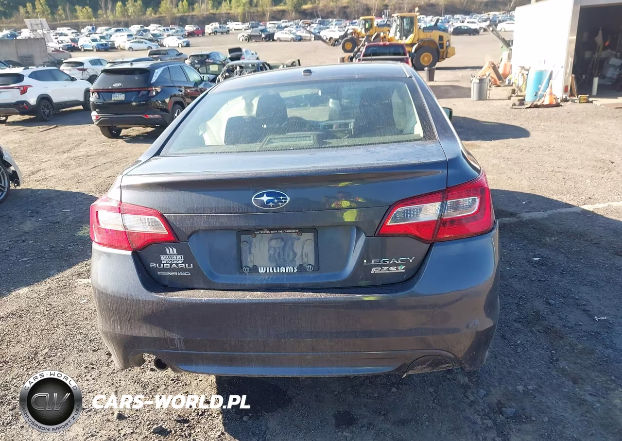2015 Subaru Legacy 2.5I Premium VIN:4S3BNAC6XF3023714 - 16