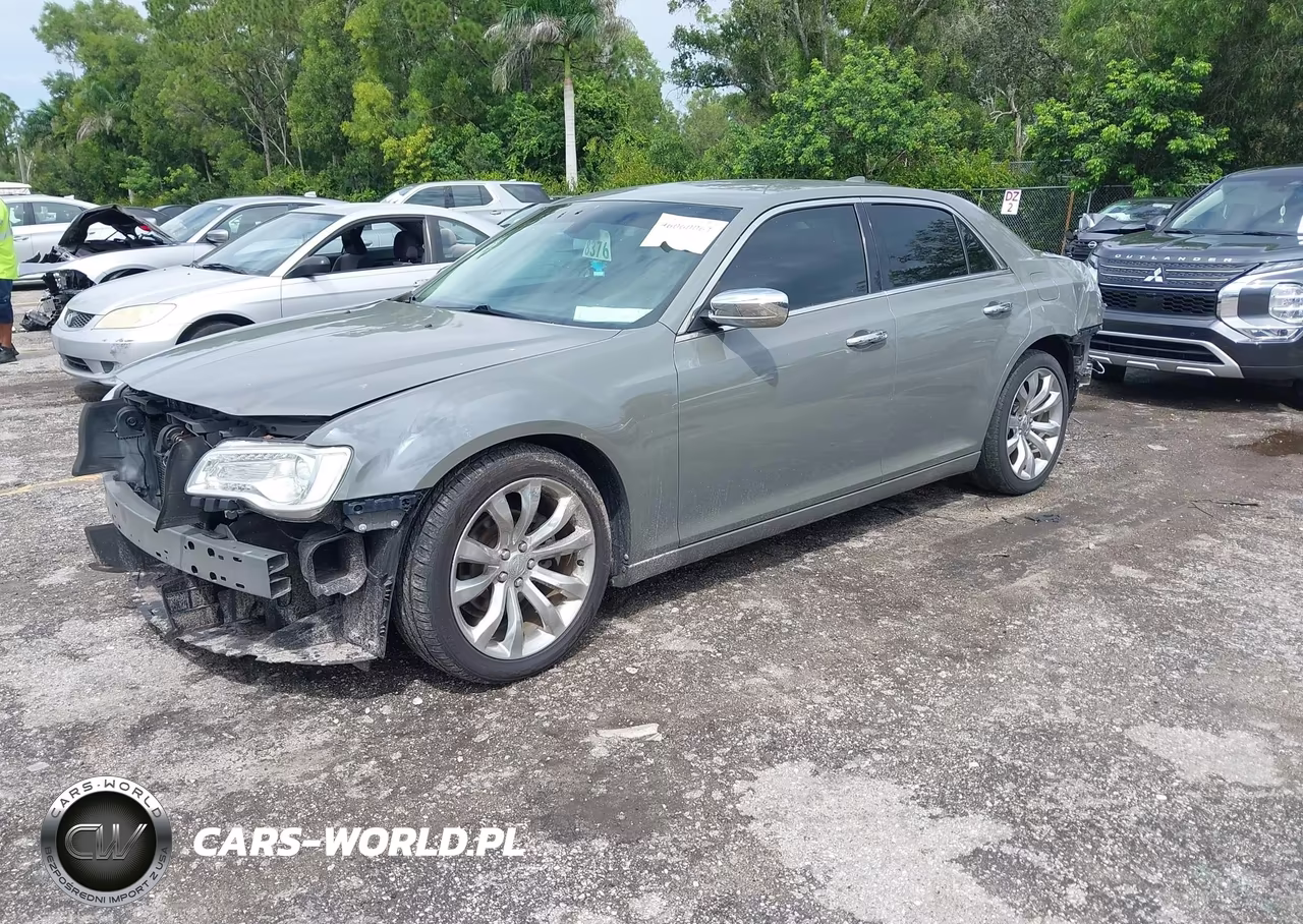 2019 Chrysler 300 Limited VIN:2C3CCAEG0KH606076 - 2