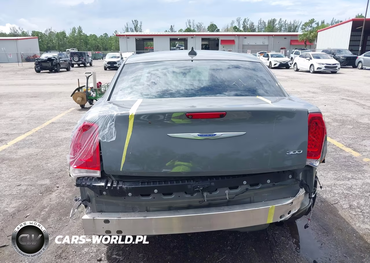 2019 Chrysler 300 Limited VIN:2C3CCAEG0KH606076 - 20