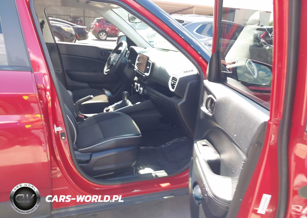 2022 Hyundai Venue Sel VIN:KMHRC8A32NU208009 - 5