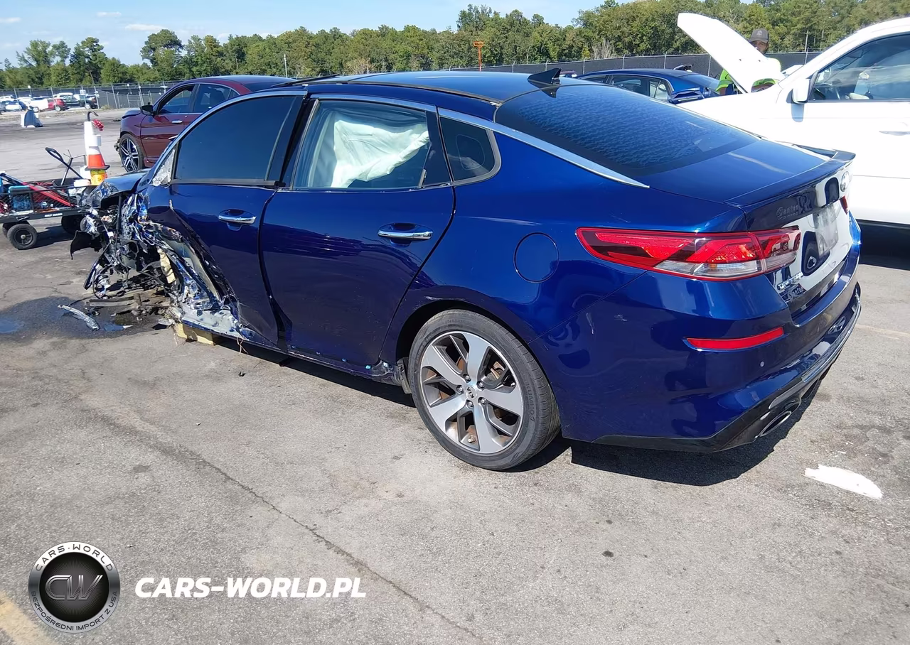 2019 Kia Optima S VIN:5XXGT4L30KG375438 - 3