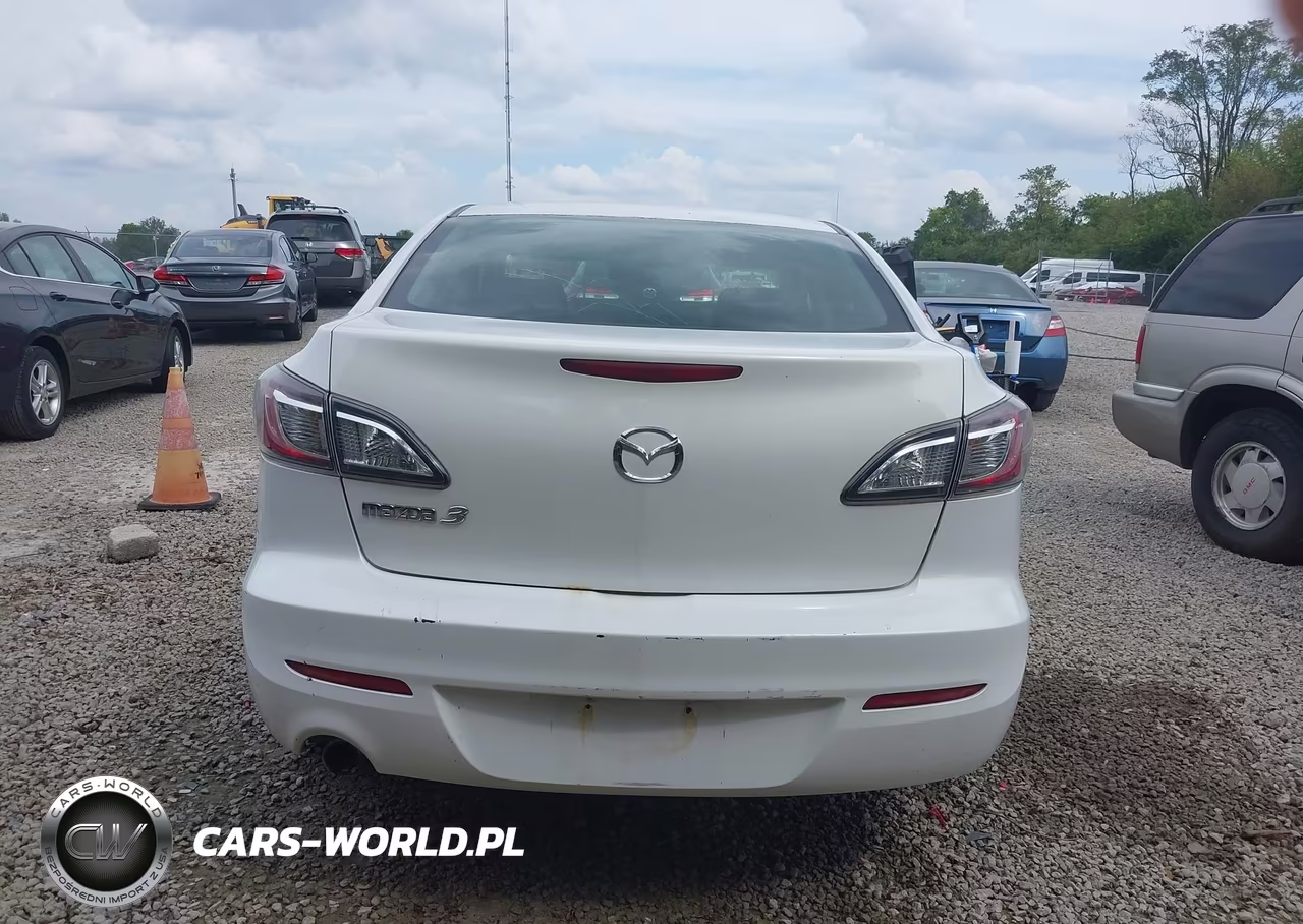2012 Mazda Mazda3 I Touring VIN:JM1BL1VF8C1514857 - 17