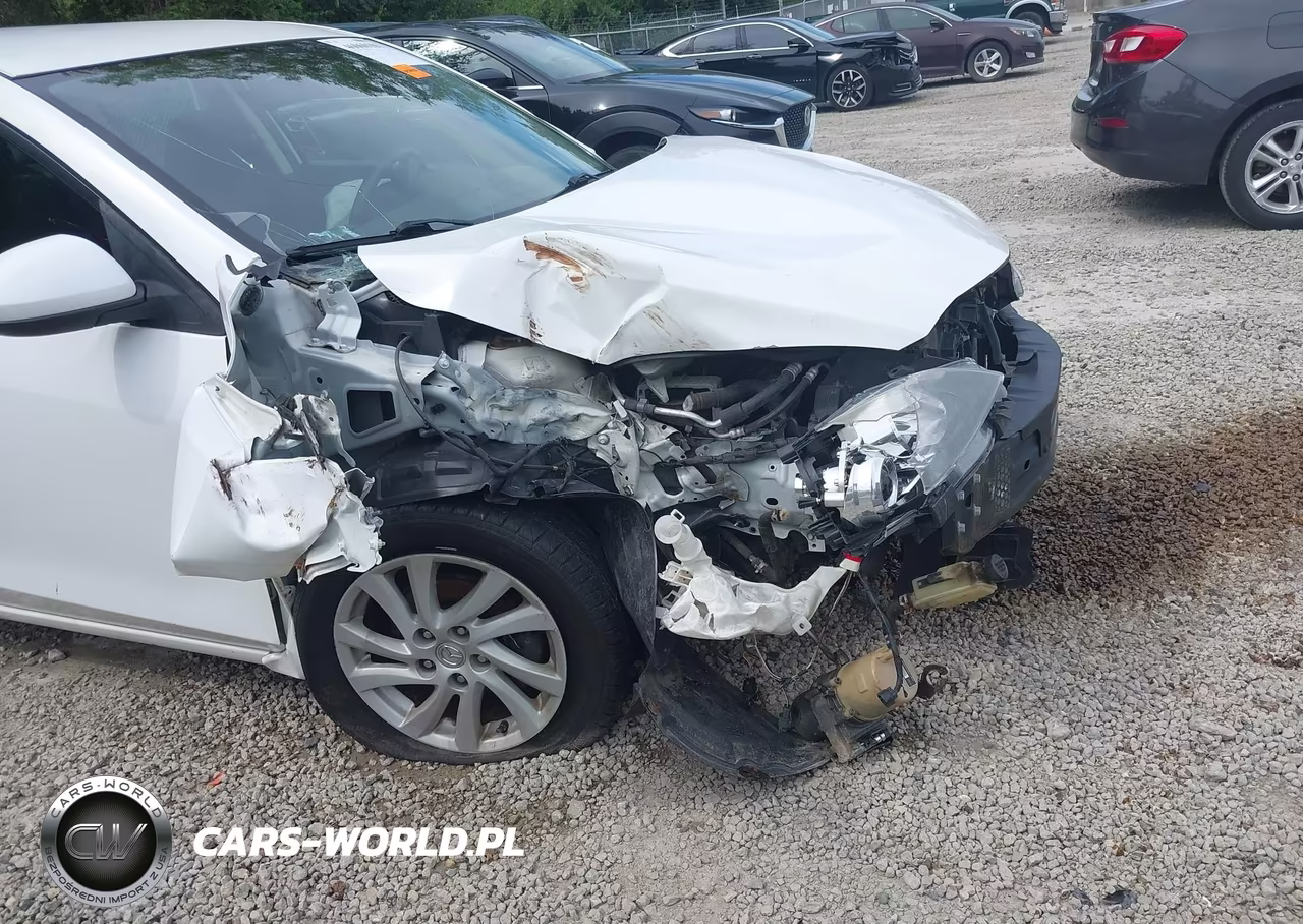 2012 Mazda Mazda3 I Touring VIN:JM1BL1VF8C1514857 - 18