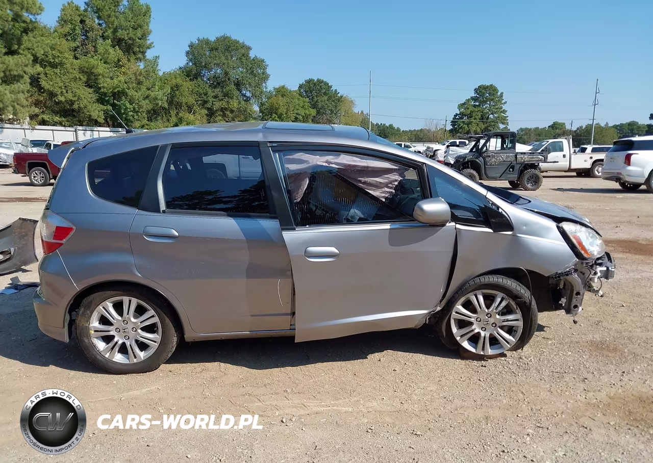 2009 Honda Fit Sport VIN:JHMGE88479S068527 - 13