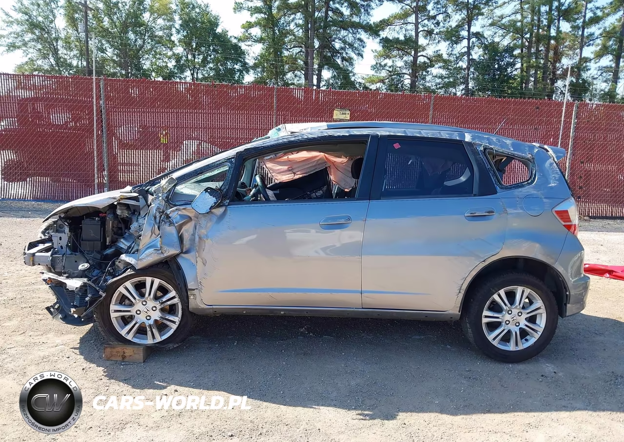 2009 Honda Fit Sport VIN:JHMGE88479S068527 - 14