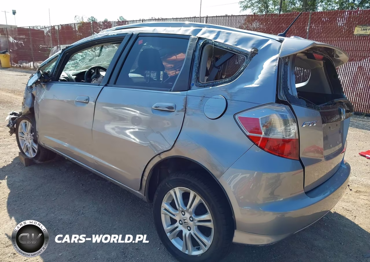 2009 Honda Fit Sport VIN:JHMGE88479S068527 - 3