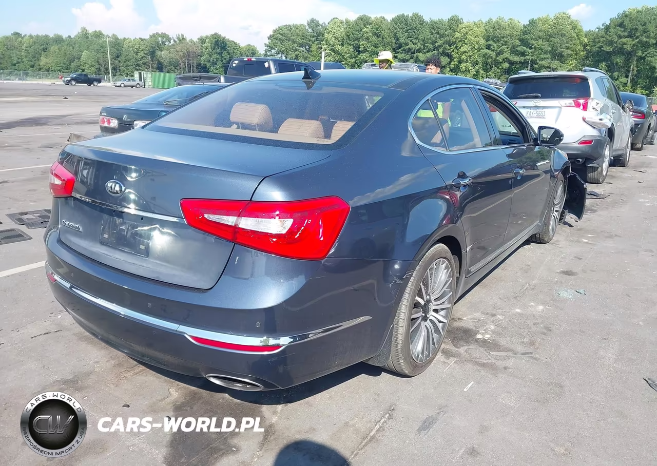 2015 Kia Cadenza Premium VIN:KNALN4D71F5168350 - 4