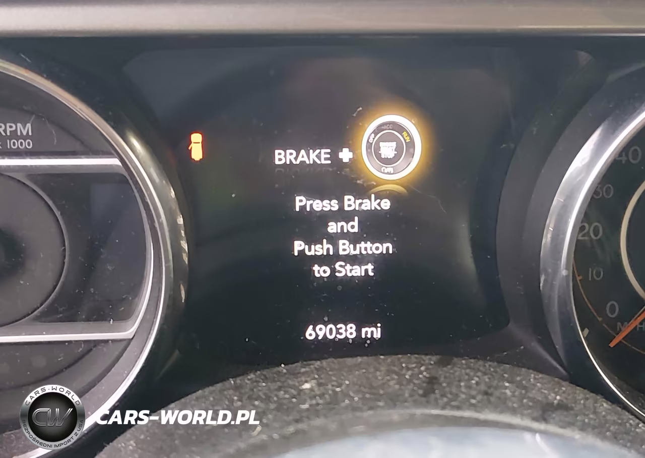 2019 Jeep Wrangler Unlimited Sahara 4X4 VIN:1C4HJXEG8KW528402 - 15