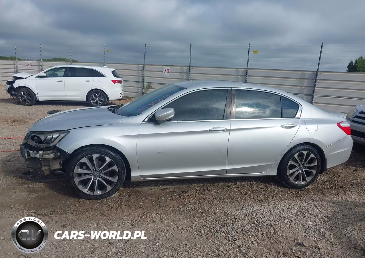 2015 Honda Accord Sport VIN:1HGCR2F52FA131615 - 15