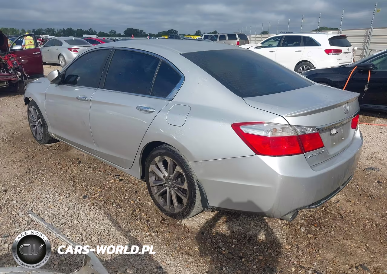 2015 Honda Accord Sport VIN:1HGCR2F52FA131615 - 3