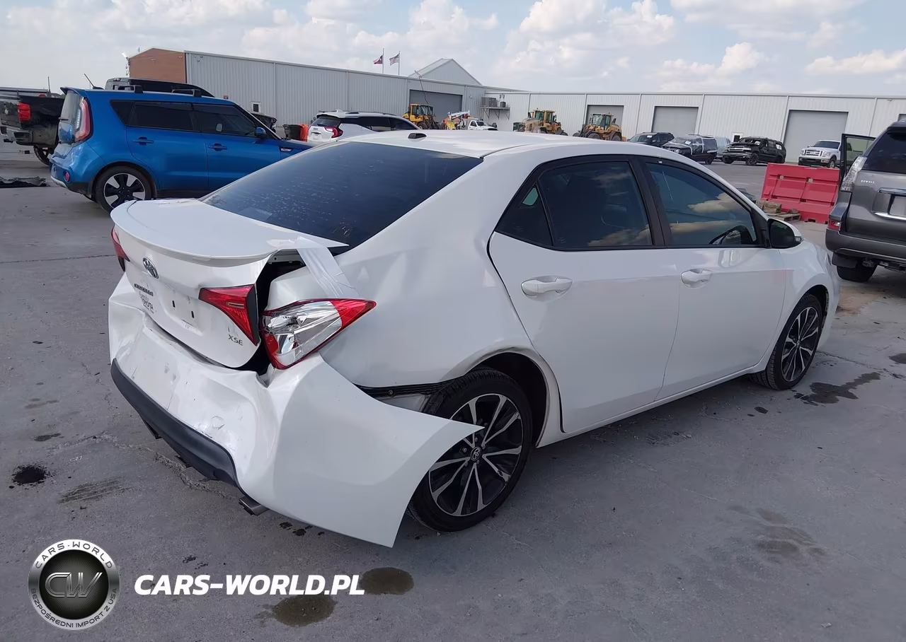 2019 Toyota Corolla Xse VIN:5YFBURHE5KP885872 - 4